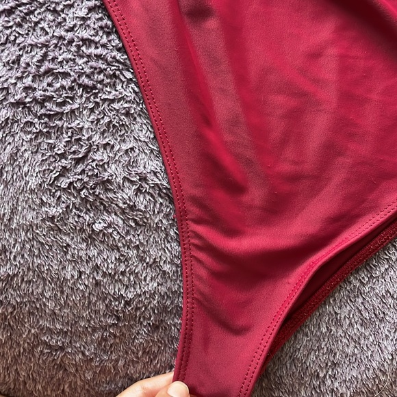 Beach Riot cut-out one-piece swimsuit - Picture 5 of 6